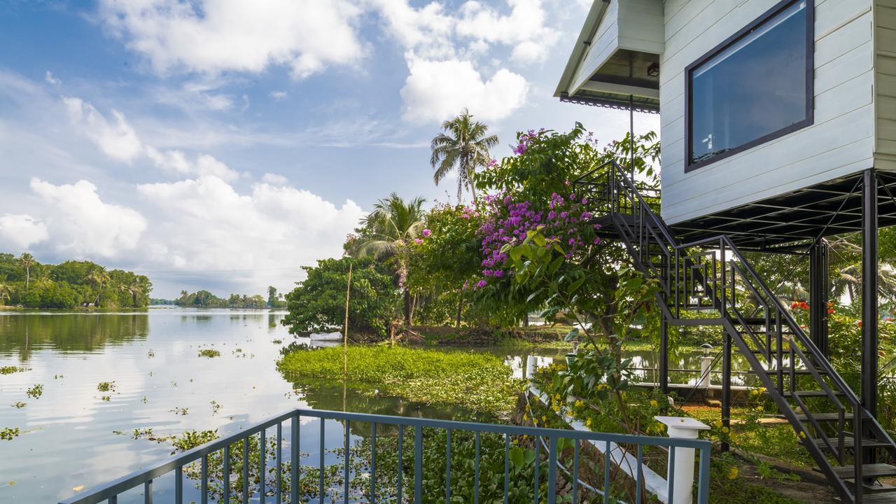 Warmth Lake Haven Alappuzha Εξωτερικό φωτογραφία
