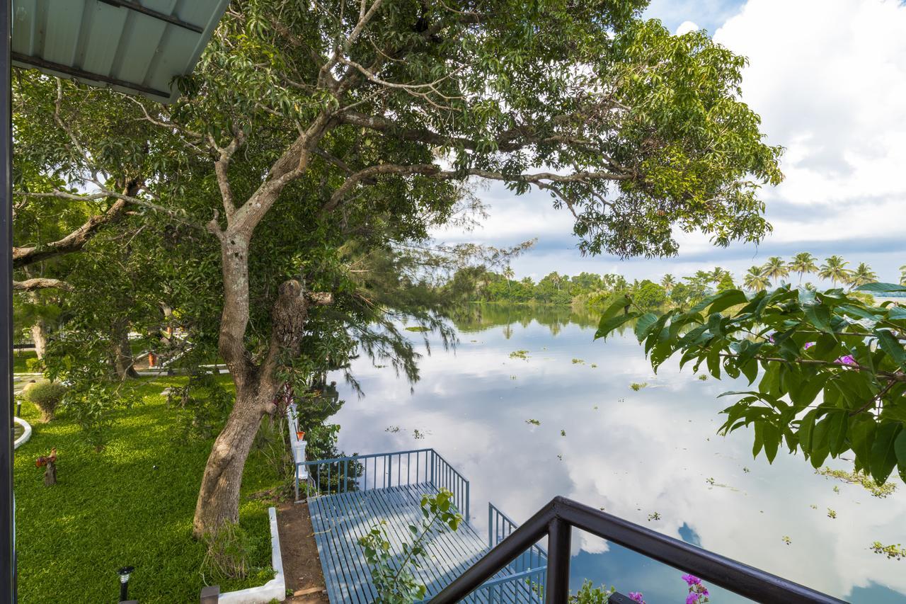 Warmth Lake Haven Alappuzha Εξωτερικό φωτογραφία