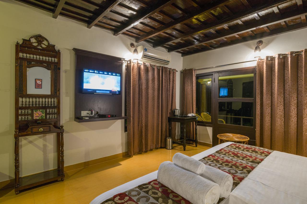 Warmth Lake Haven Alappuzha Εξωτερικό φωτογραφία