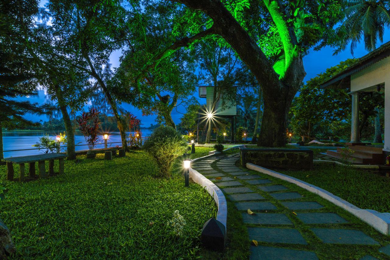 Warmth Lake Haven Alappuzha Εξωτερικό φωτογραφία