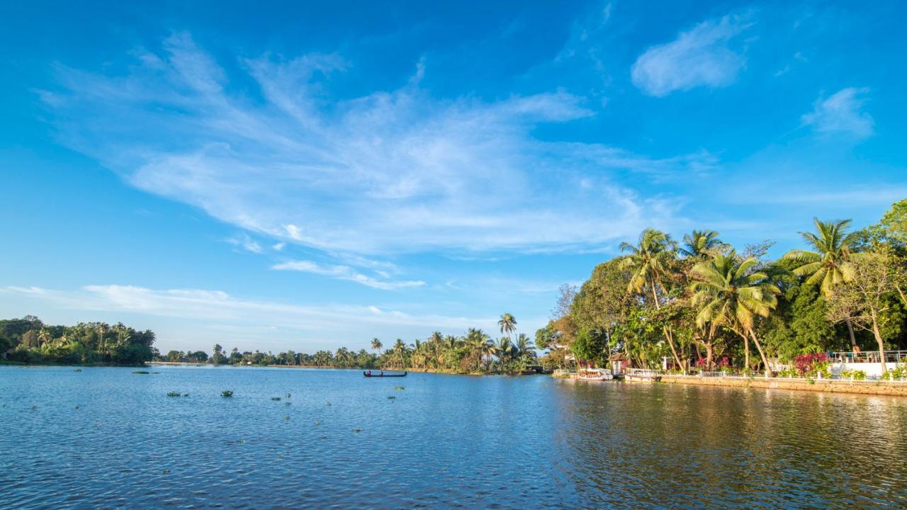 Warmth Lake Haven Alappuzha Εξωτερικό φωτογραφία
