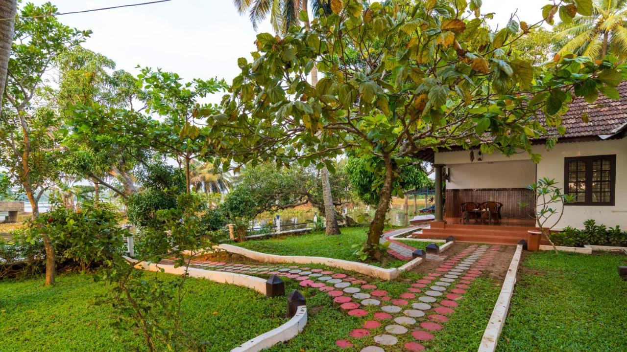 Warmth Lake Haven Alappuzha Εξωτερικό φωτογραφία