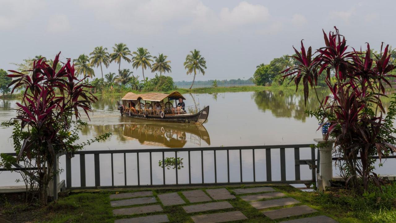 Warmth Lake Haven Alappuzha Εξωτερικό φωτογραφία